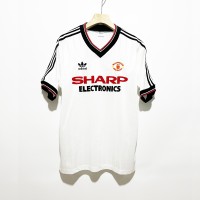 1982-83 Manchester united Away